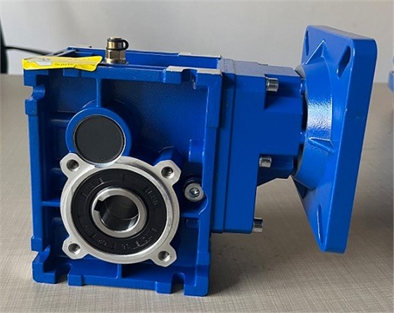 艾思捷技術(shù)教您蝸輪蝸桿減速機怎么選一款合適的伺服電機配套？ (4).jpg